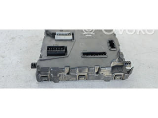   Pojistková skříňka 8200870483   Nissan Primera 2001