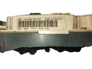 Přístrojová deska  Audi A6 S6 C4 4A 1997 88311219, 88311178  