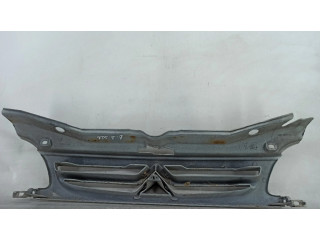 Передняя решётка Citroen Berlingo 1996-2002 года 9635603977      