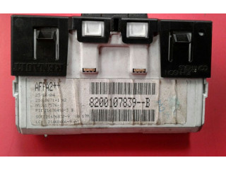Дисплей    8200107839   Renault Megane II