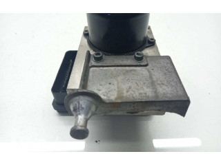Jednotka ABS A2095452532, FD02M10Q01   Mercedes-Benz C W203 2002