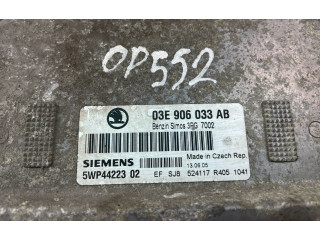 Řídící jednotka 03E906033AB   Skoda Fabia Mk2 (5J) 2007
