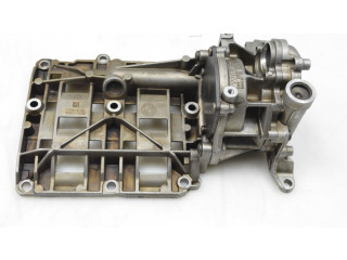 Масляный насос  N47 D20 A,N47 D20 C 7798014  BMW X3 E83 