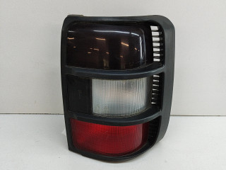 Задний фонарь правый MR391898    Mitsubishi Pajero   1991-1999 года