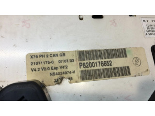 Přístrojová deska  Renault Kangoo I 2003 P8200176652  