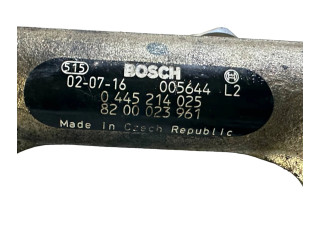 Топливная рампа 8200023961, 005644   Renault Vel Satis  