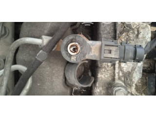 Vstřikovač 0445110256, 338002A400   Hyundai i30     