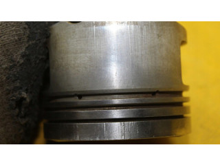 Píst 077B   Audi A6 S6 C4 4A     