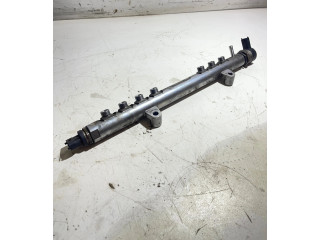 Vstřikovací lišta 30777759   Volvo V70    D 5244 T14 