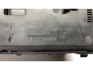   Pojistková skříňka 9210861   BMW 5 GT F07 2009