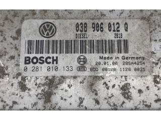 Блок управления двигателя 038906012Q, 2818   Volkswagen New Beetle