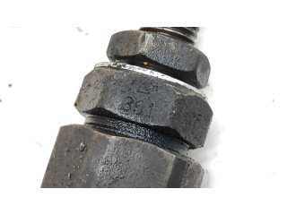 Vstřikovač 711530, 711530361   Mazda B series UF  pro naftový motor 2.2 R2 