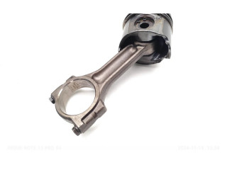  Поршень с шатуном F9Q803;F9Q804;F9Q816;F9Q818 F9Q803, F9Q804  Renault Megane II  