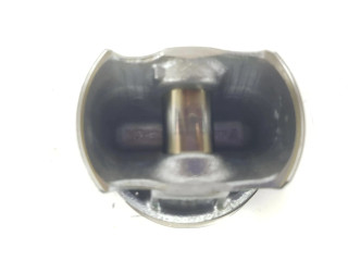  Поршень с шатуном  11258637807, 1212CD  BMW 7 G11 G12 для бензинового двигателя 