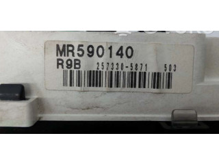 Přístrojová deska  Mitsubishi Montero 1999 MR456330, 2573106301  