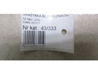   Pojistková skříňka 8273042770A   Toyota RAV 4 (XA40) 2013