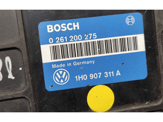 Блок управления двигателем ECU 1H0907311A, 0261200275   Volkswagen Golf III 1996