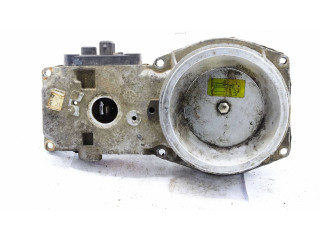Топливная рампа 0438121087, 048133353   Audi 80 90 B3  