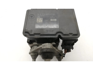 Jednotka ABS A1729014100   Mercedes-Benz C W204 2014