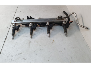 Vstřikovač 7530420   BMW 1 E81 E87  pro benzínový motor 2.0  