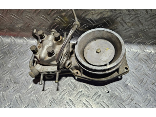 Vstřikovací lišta 0438121070, 026133353D   Audi 80 90 B3     