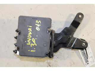 Jednotka ABS    Hyundai i30 2011