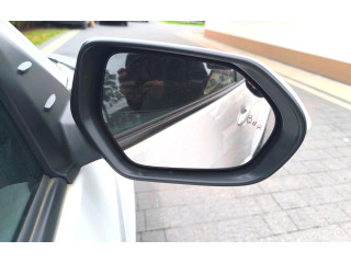 Zpětné zrcátko  Toyota Yaris 2019    