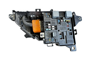   Pojistková skříňka 31398000, 31398001   Volvo V60 2018