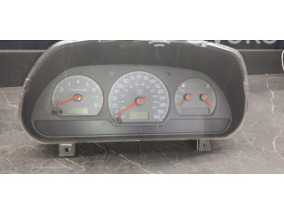 Pojistková skříňka Спидометр (приборный щиток) 30889709D   Volvo S40, V40 2000