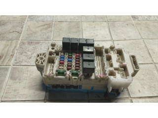 Блок предохранителей 1MR587655, 21395B08DCFB   Mitsubishi Grandis    