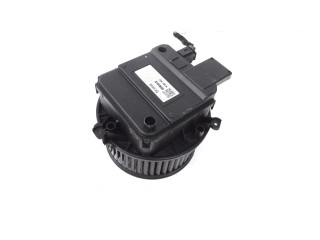 Вентилятор печки    4M2820021B   Audi A4 S4 B9 8W