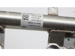 Vstřikovací lišta 31405315, 32257109   Volvo XC40     