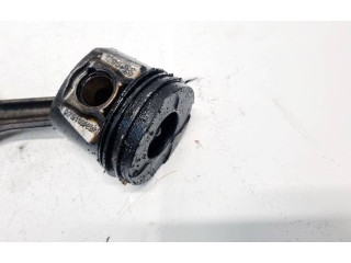 Píst    Audi A6 S6 C5 4B     