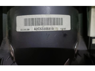 Přístrojová deska  Mercedes-Benz C W204 2010 A2049004100  