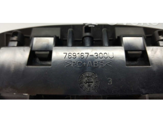Přístrojová deska  Peugeot 108 2014 769167300U, 69342470U  