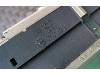 Zpětné zrcátko  Volkswagen Polo II 86C 2F 1992  88471405, 87001239  