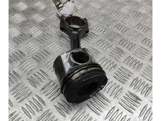 Píst 31339777, 31401216   Volvo V60     