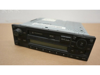 Радио/ проигрыватель CD/DVD / навигация