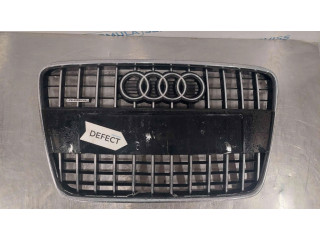 Передняя решётка Audi Q7 4L 2005-2015 года 4L0853651F      