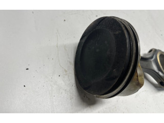 Píst A1570300517, A2780300320   Mercedes-Benz CLS C218 X218    M 157.981 