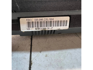 Přístrojová deska  Mercedes-Benz C W203 2004 A2035403047, 11008023104  