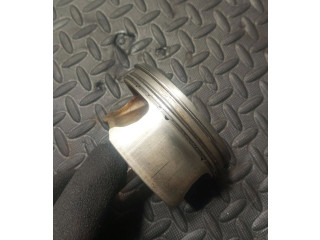 Píst 7838623   BMW M5    S85 B50AA 