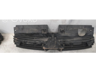 Передняя решётка Citroen C5 2001-2004 года 9636751980      