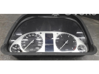 Přístrojová deska  Mercedes-Benz B W245 2008 a1694403911  