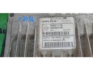 Блок управления двигателем Блок управления 8200513113, 8200593576.   Renault Logan I