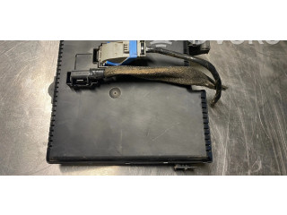   Pojistková skříňka 30728512, 28017881   Volvo XC70 2006
