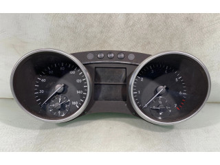 Přístrojová deska  Mercedes-Benz ML W164 2009 A1645407048, A2c53337586  