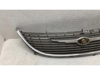 Передняя решётка Chrysler Grand Voyager IV 2001-2007 года 4857522AA      