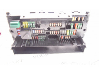 Блок предохранителей 9210863   BMW X3 F25    