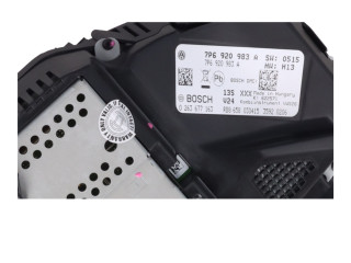 Панель приборов 7P6920983A   Volkswagen Touareg II       